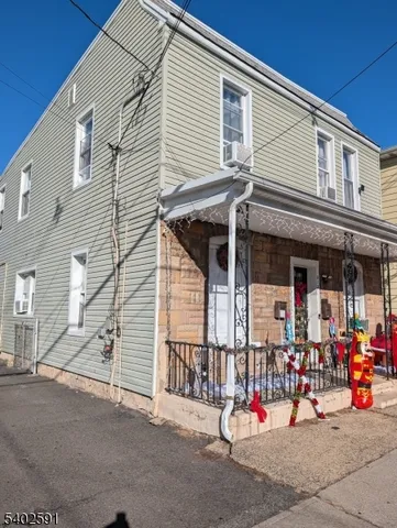 $2,300 | 313 Palmer Street, Elizabeth, NJ 07202