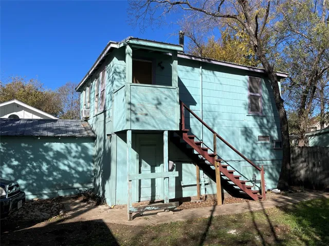 $1,300 | 1809 West 38th Street, Austin, TX 78731