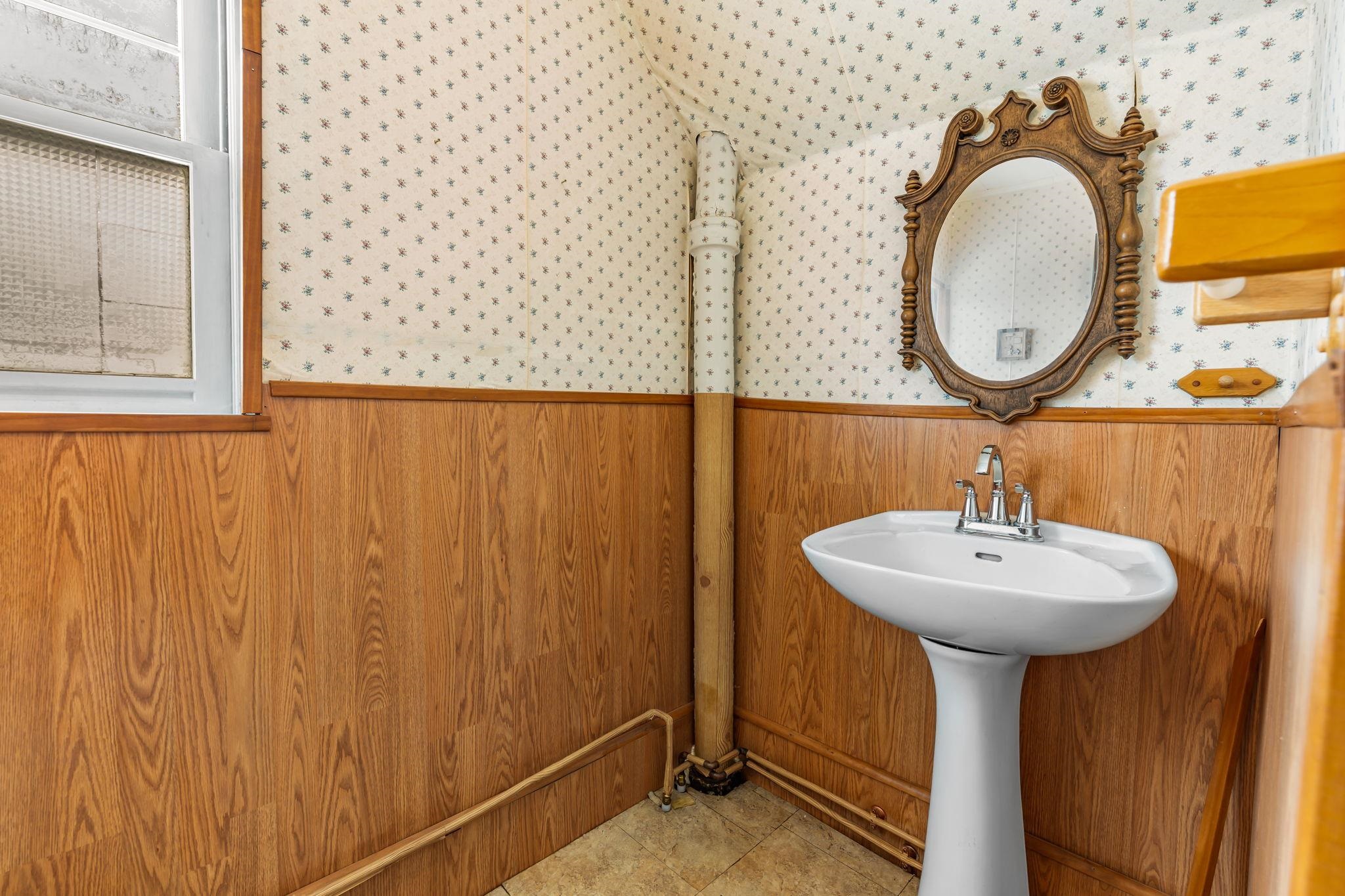 13 2nd Street Gorham, NH 03581 - Photo 26 of 47