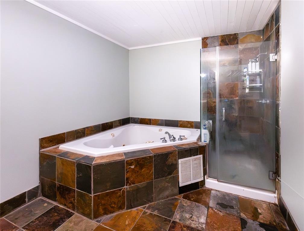 28784 East 1300th Road Garnett, KS 66032 - Photo 13 of 39