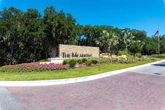 $325,000 | 5655 Sheffield Greene Circle, Unit 61, Sarasota, FL 34235
