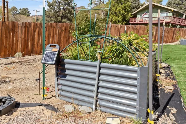 $779,000 | 6284 Apple Vista Drive, Wrightwood, CA 92397