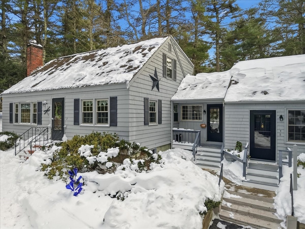 7 Spring Street Pembroke, MA 02359 - Photo 2 of 42