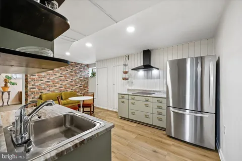$1,150,000 | 10700 Keswick Street, Garrett Park, MD 20896