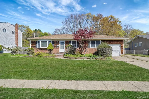 $619,000 | 237 Adams Street, Deer Park, NY 11729
