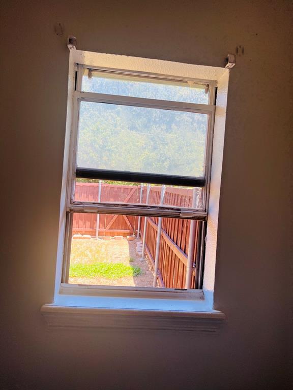 6320 Midway Road, Unit B Springtown, TX 76082 - Photo 7 of 19 Detailed view