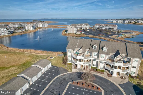 $549,900 | 37400 Pettinaro Drive, Unit 2105, Ocean View, DE 19970