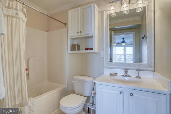 $549,900 | 37400 Pettinaro Drive, Unit 2105, Ocean View, DE 19970