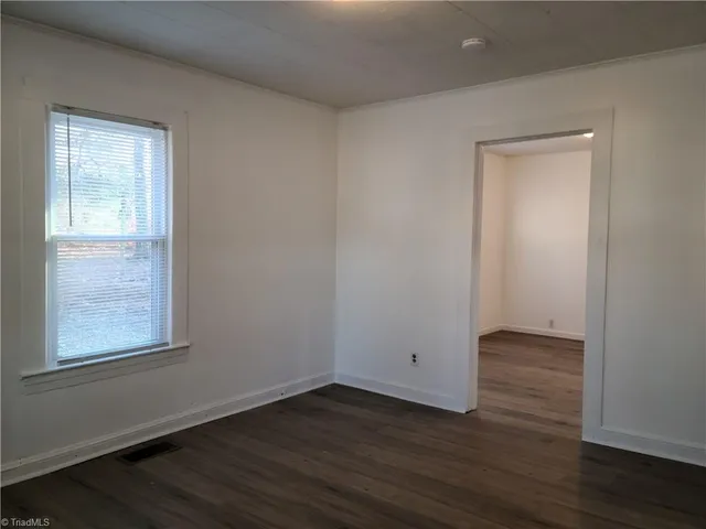 $1,250 | 318 Woodlawn Street, Thomasville, NC 27360