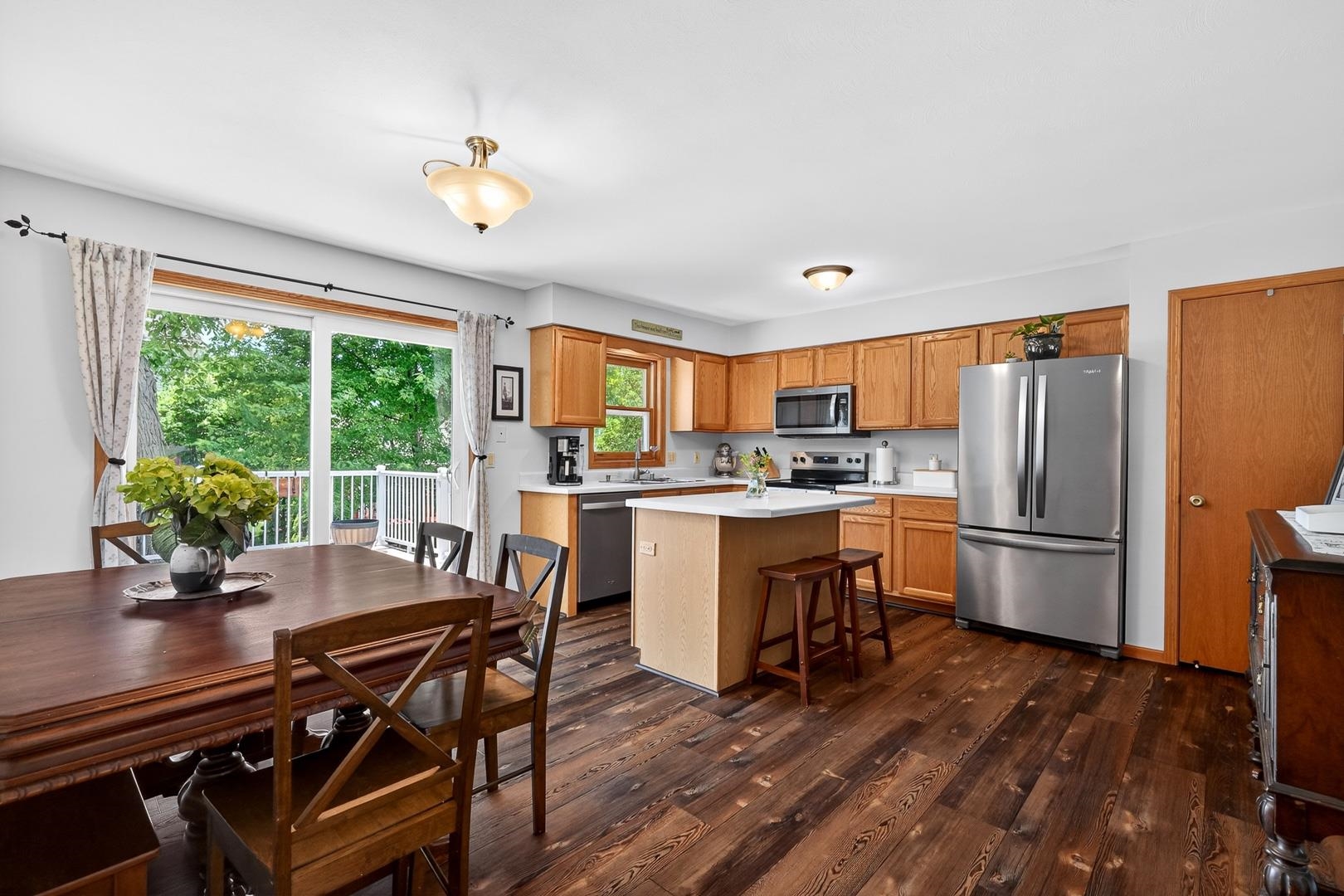6217 Adobe Way Madison, WI 53719 - Photo 9 of 44