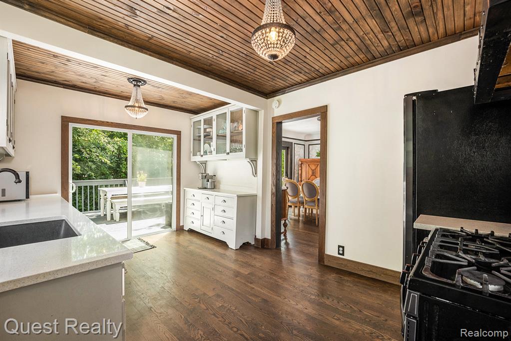 2577 John R Road Rochester Hills, MI 48307 - Photo 11 of 24