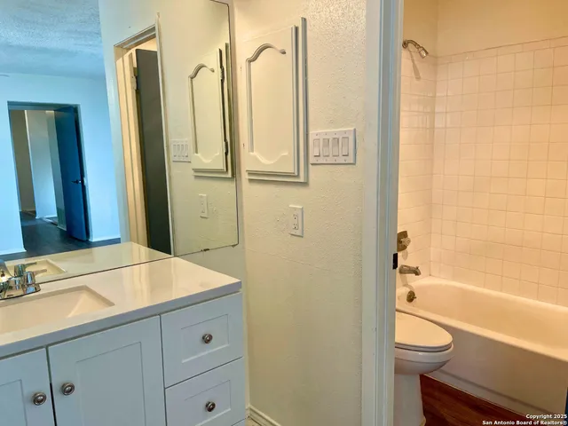 $1,195 | 8024 Echo Wind Street, San Antonio, TX 78250