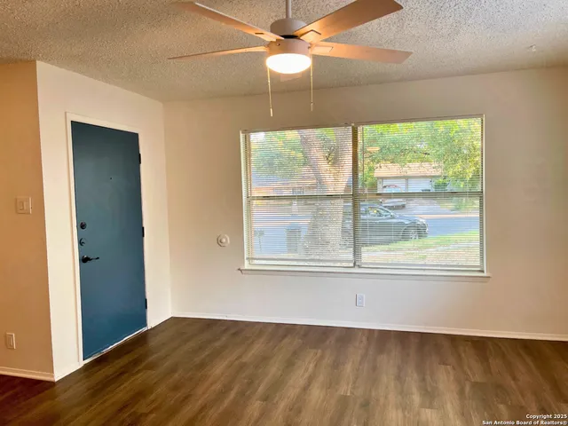 $1,195 | 8024 Echo Wind Street, San Antonio, TX 78250