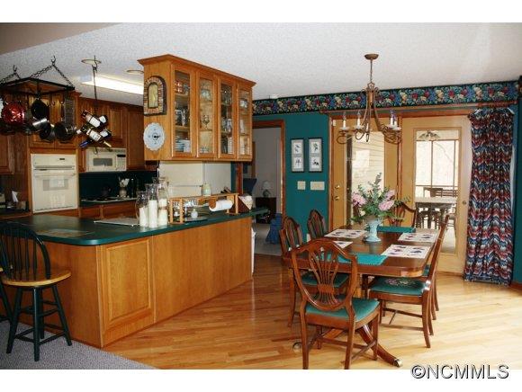 508 Hanging Rock Road Saluda, NC 28773 - Photo 6 of 22 Gallery Image 6