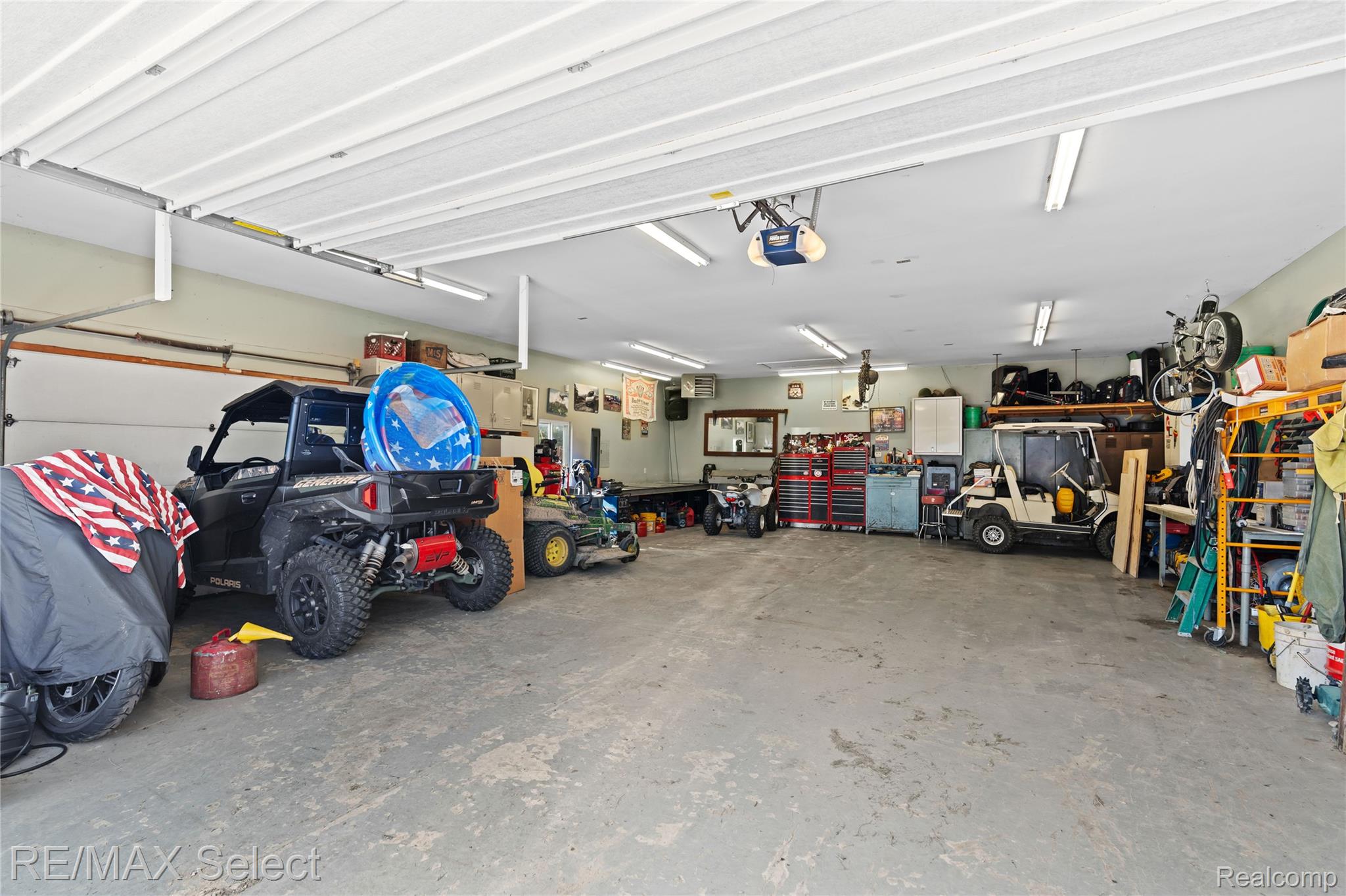 3309 South Vassar Road Davison, MI 48423 - Photo 32 of 45 3309 S. Vassar Rd 101.jpg