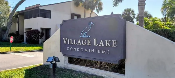 $1,300 | 890 North Village Drive North, Unit 204, St. Petersburg, FL 33716