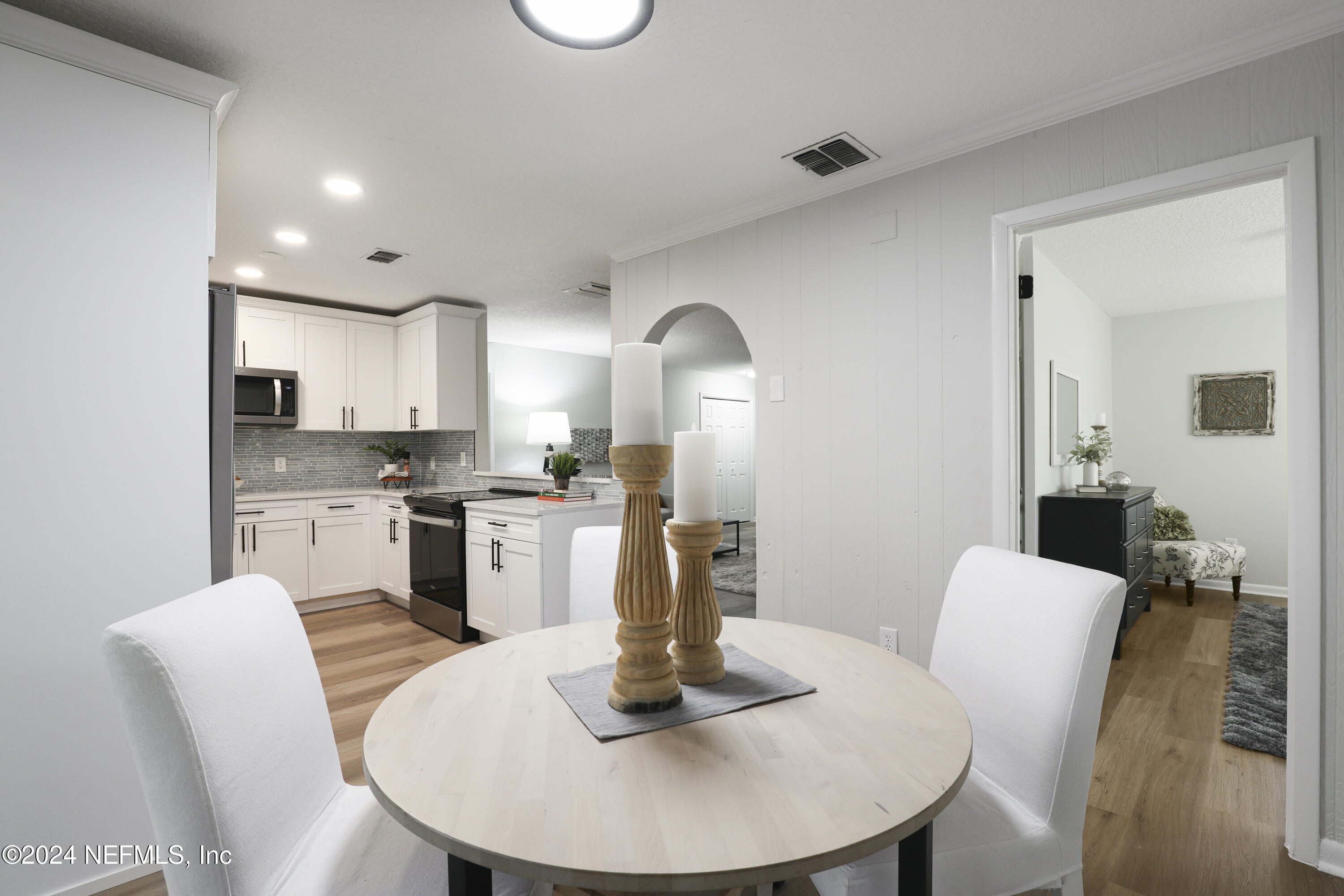 3917 Eunice Road Jacksonville, FL 32250 - Photo 23 of 71 19 Dining Area