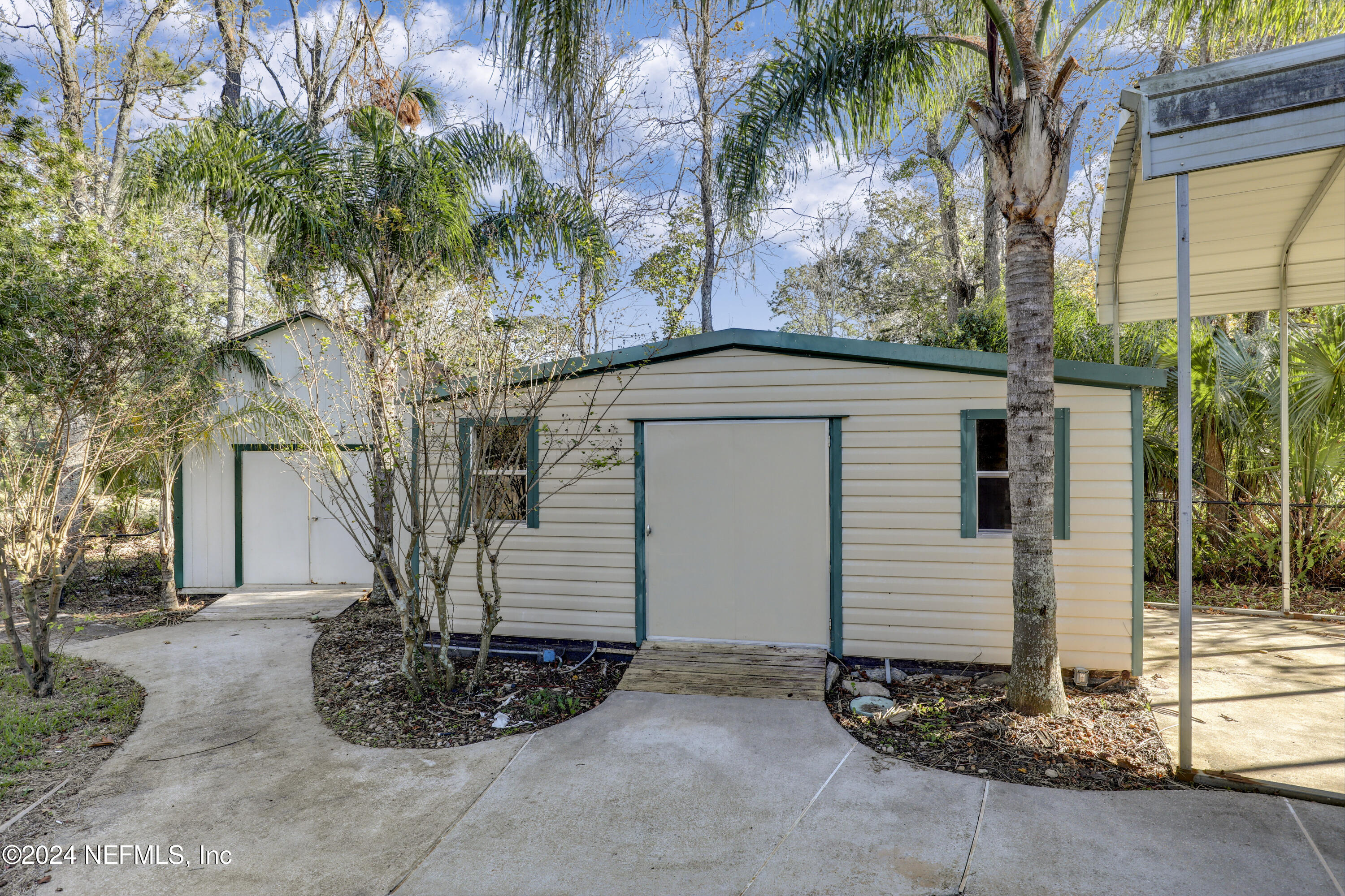 3917 Eunice Road Jacksonville, FL 32250 - Photo 5 of 71 42 Shed