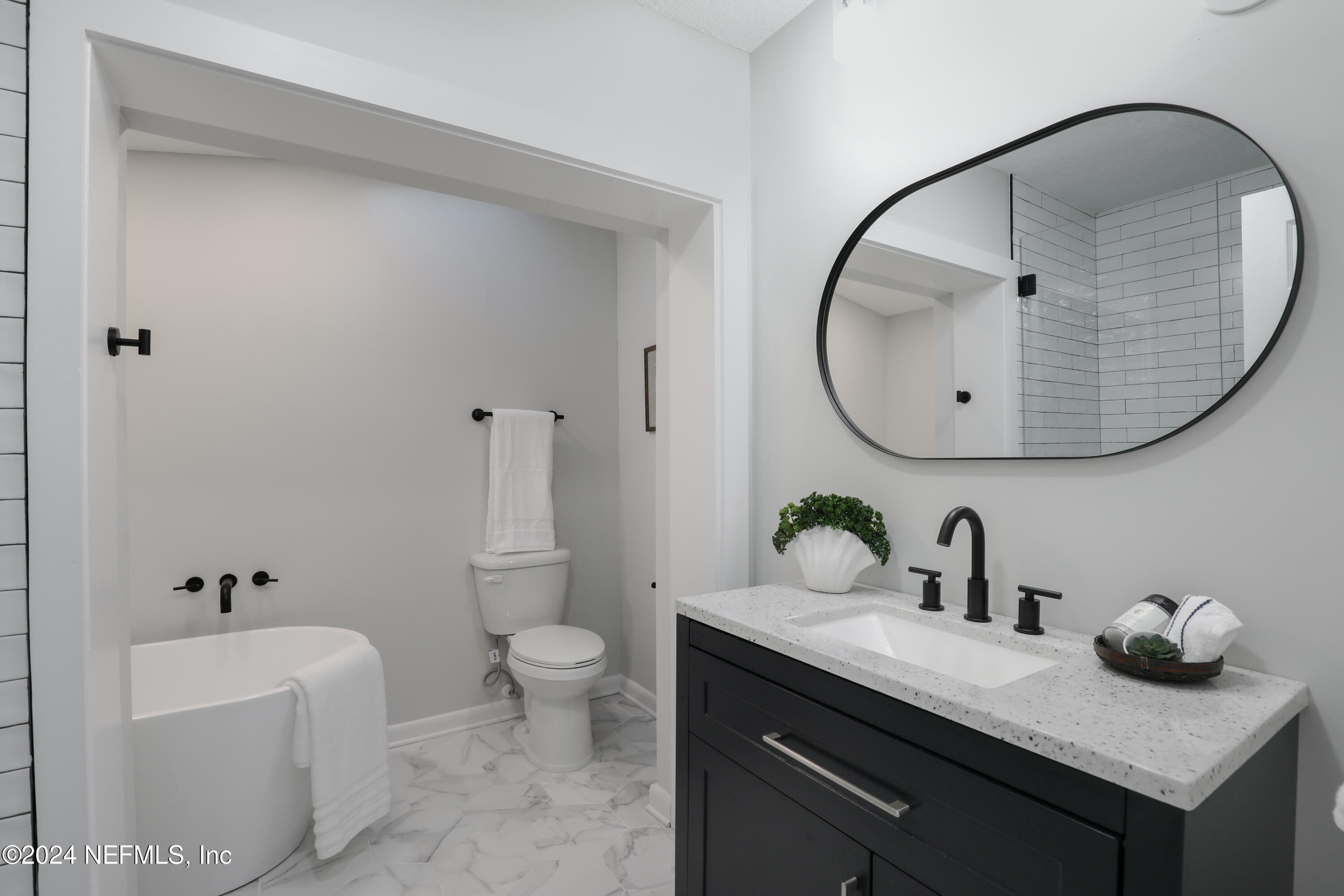 3917 Eunice Road Jacksonville, FL 32250 - Photo 9 of 71 05 Master Bathroom