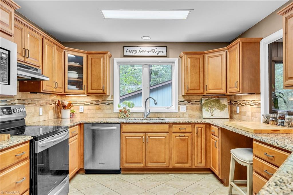 4907 Golden Oaks Drive Oak Ridge, NC 27310 - Photo 15 of 42 Gallery Image 15