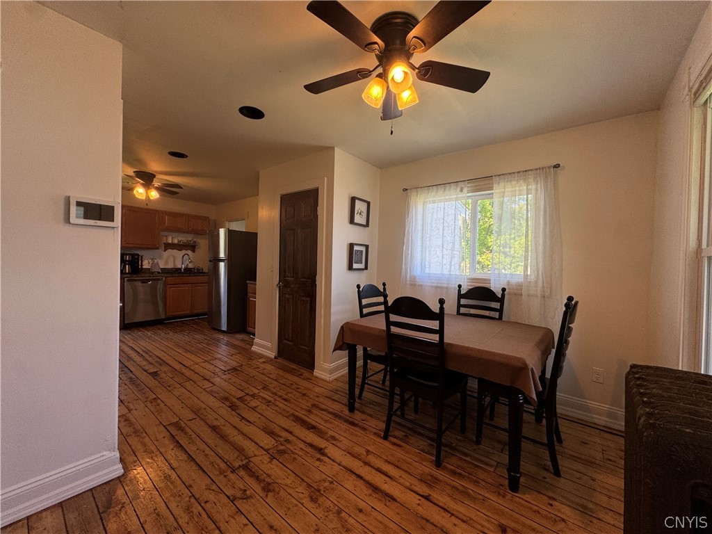 410 Washington Avenue Oneida, NY 13421 - Photo 7 of 24