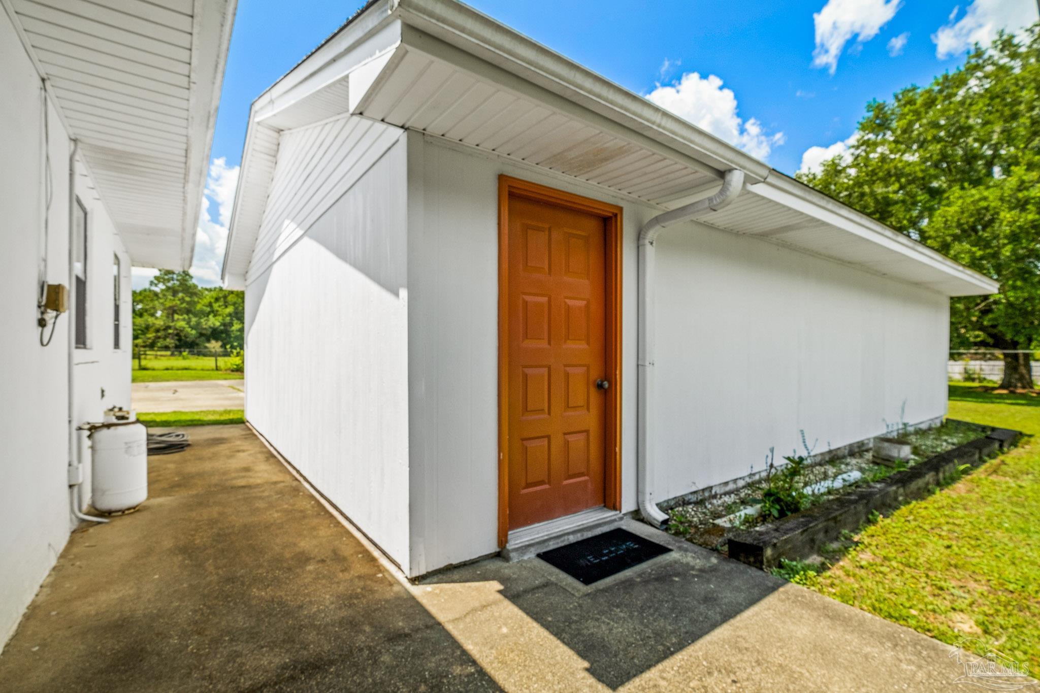 2107 Handy Road Cantonment, FL 32533 - Photo 45 of 49