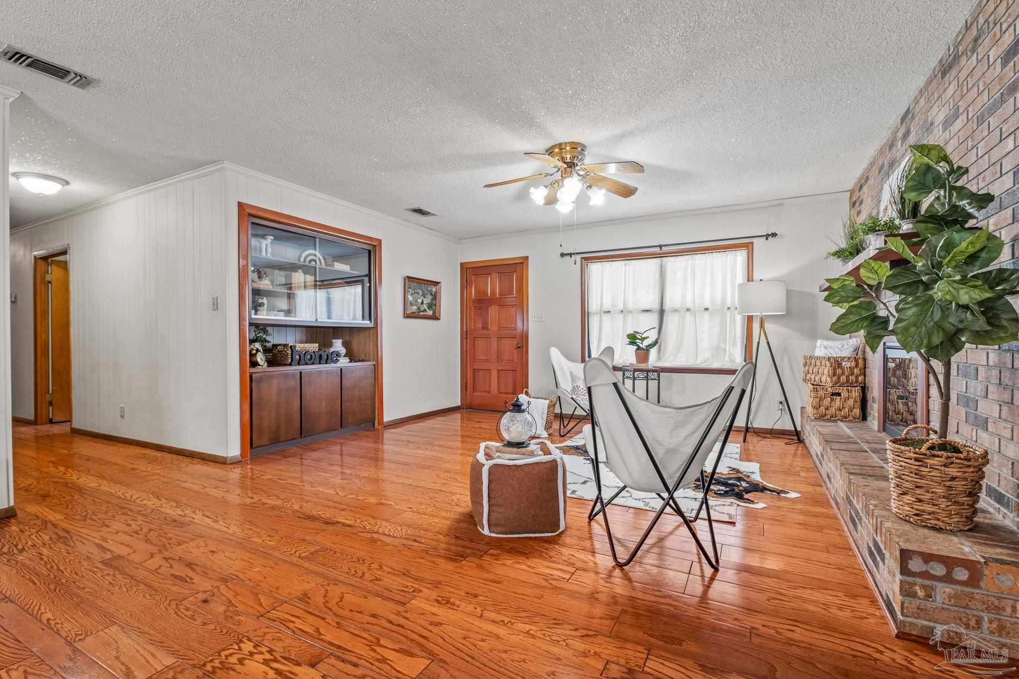 2107 Handy Road Cantonment, FL 32533 - Photo 6 of 49