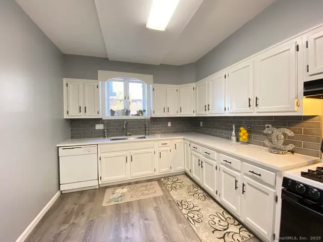 $2,600 | 5 Hillside Drive, Unit A, New Fairfield, CT 06812