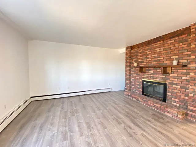 $2,600 | 5 Hillside Drive, Unit A, New Fairfield, CT 06812