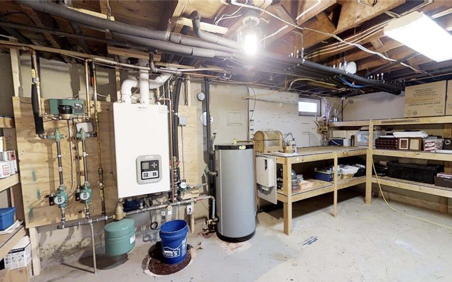 77 Merritt Road East Providence, RI 02915 - Photo 23 of 31 Storage area