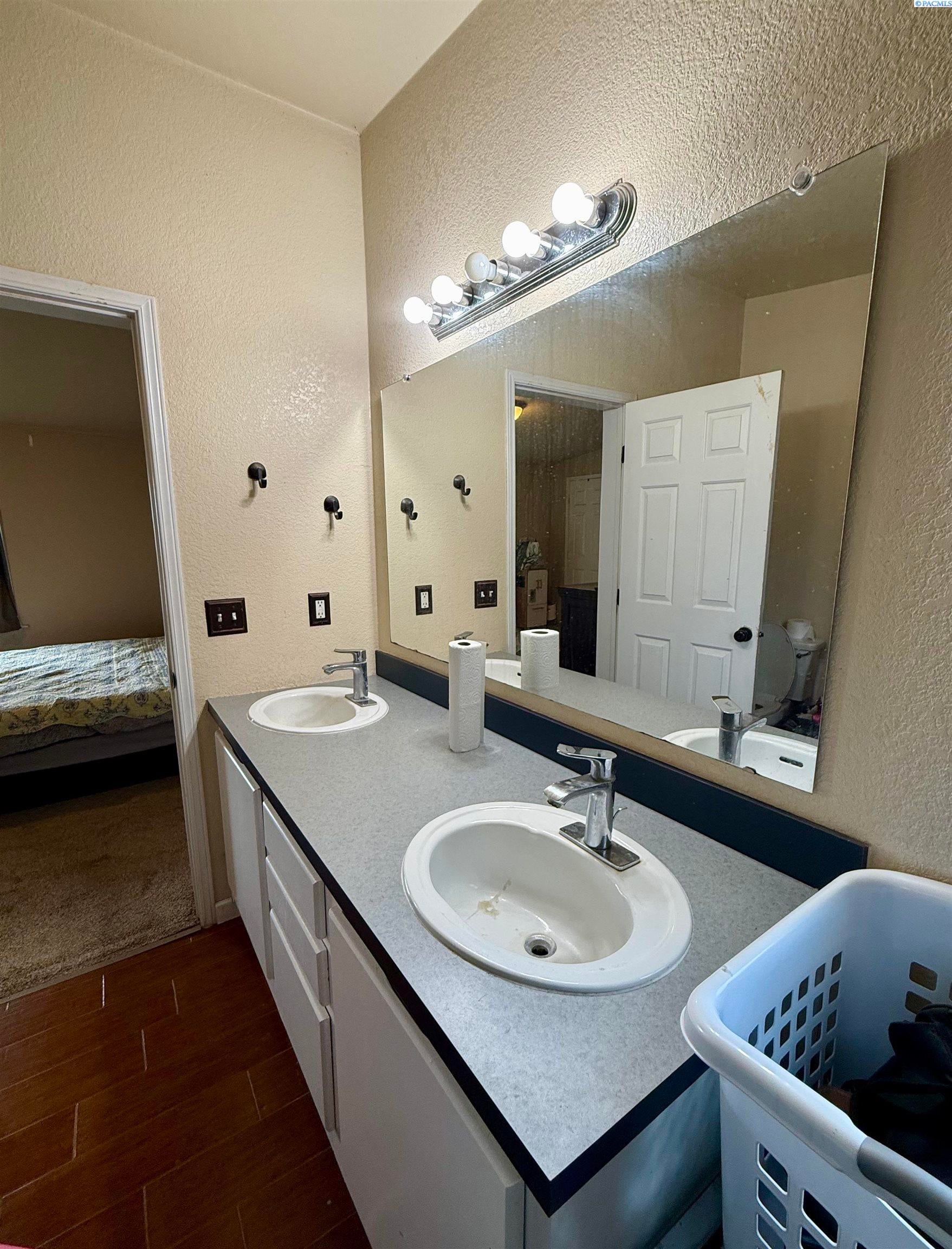 3834 Dogwood Road Pasco, WA 99301 - Photo 15 of 32 Gallery Image 15