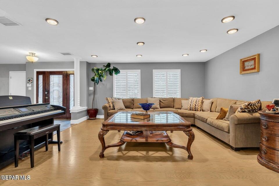 621 Rosinante Road El Paso, TX 79922 - Photo 9 of 64 R9