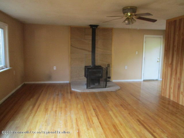 424 Riverside Drive Bayville, NJ 08721 - Photo 6 of 15 424 Riverside (29)