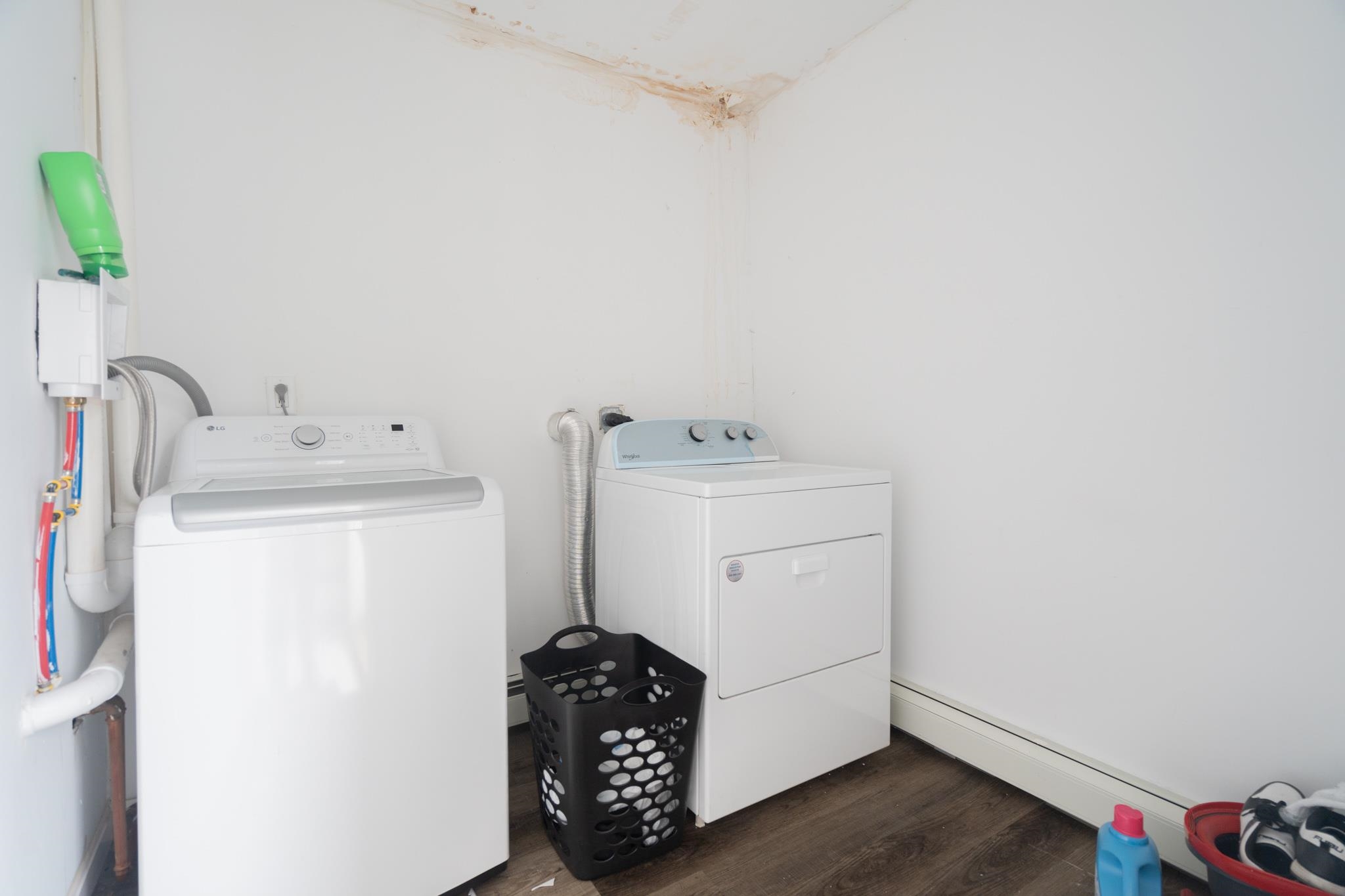 7 Lessard Street Nashua, NH 03064 - Photo 9 of 27