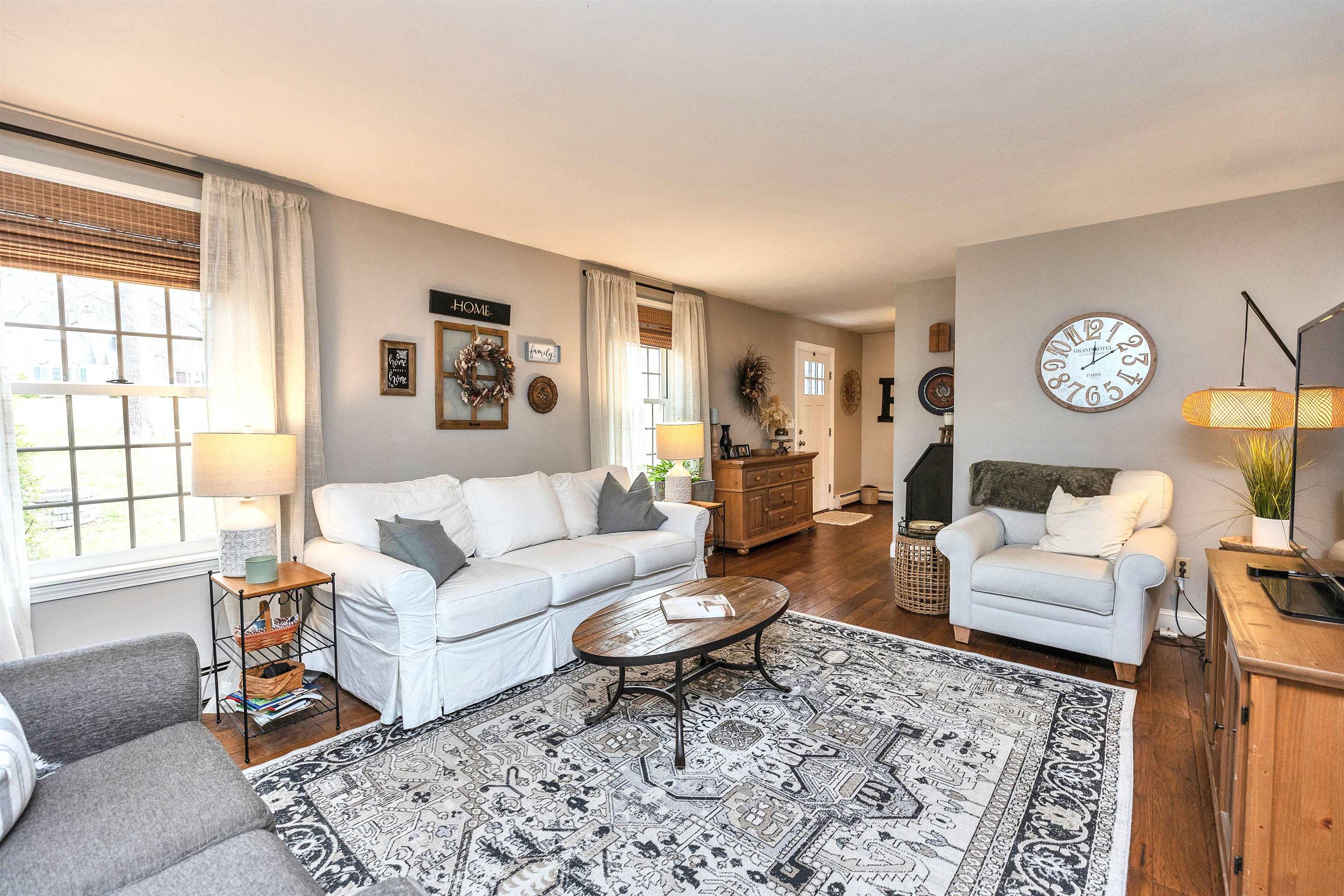 7 Kent Street Windham, NH 03087 - Photo 6 of 60 Gallery Image 6