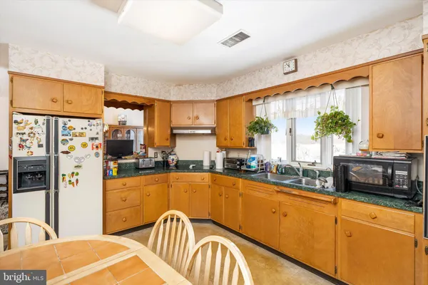 $635,000 | 190 Robbins-edinburg Road, Robbinsville, NJ 08691