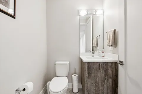 $899,000 | 236 South Racine Avenue, Unit 304, Chicago, IL 60607