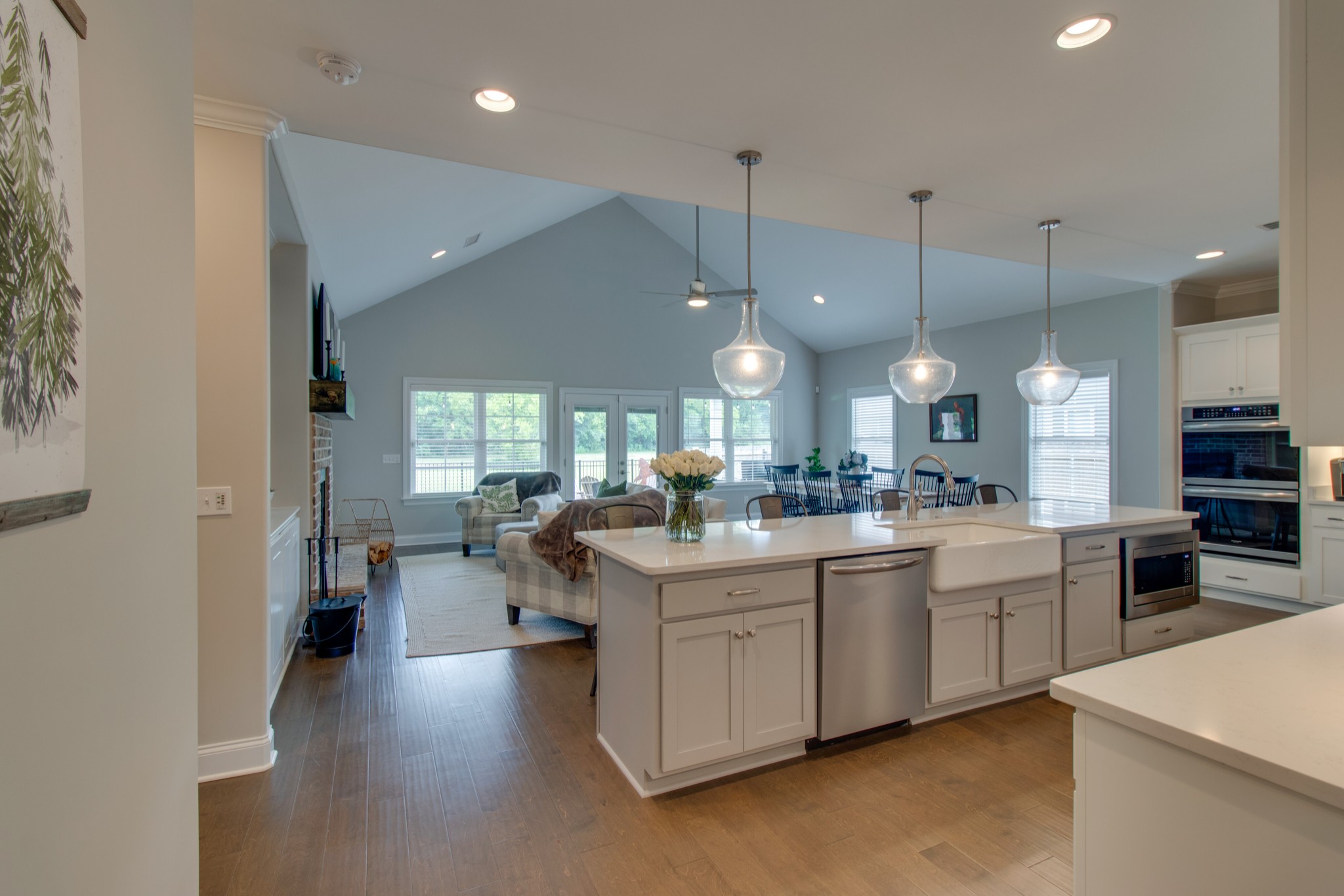 336 Beulah Rose Drive Murfreesboro, TN 37128 - Photo 20 of 42 a kitchen with lots of counter space sink and appliances