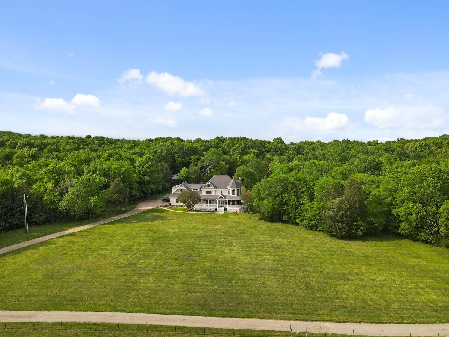 1225 Northern Road Mount Juliet, TN 37122 - Photo 3 of 27 Gallery Image 3