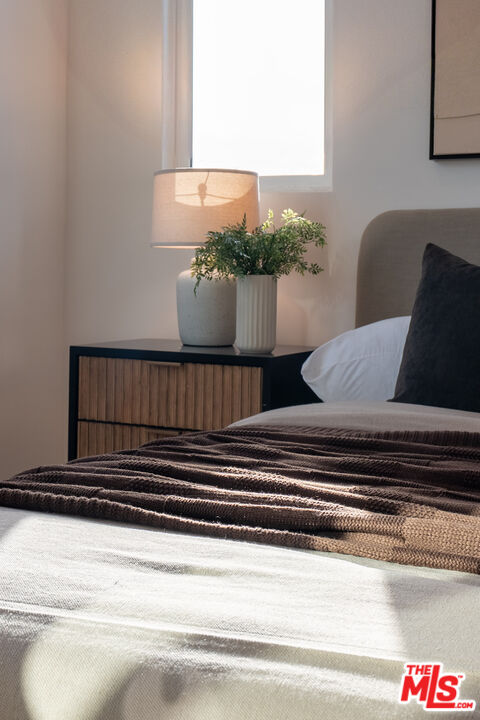 5830 David Avenue Los Angeles, CA 90034 - Photo 31 of 46 a view of entryway