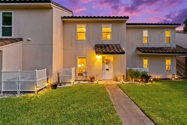 $199,900 | 221 Marion Drive, Unit C106, Rockport, TX 78382