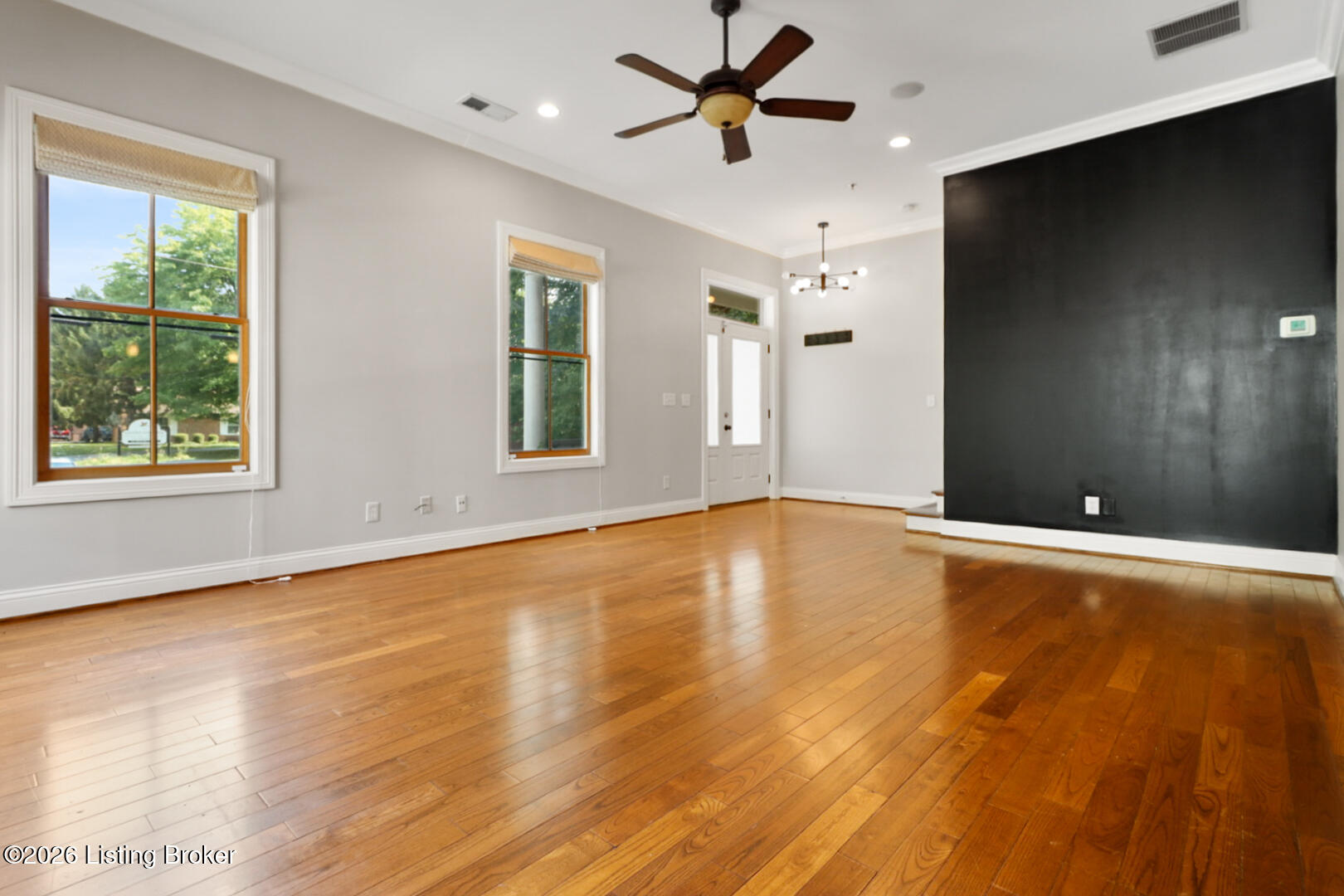 927 Cherokee Road, Unit 5E Louisville, KY 40204 - Photo 7 of 34 20260917_165506580_iOS
