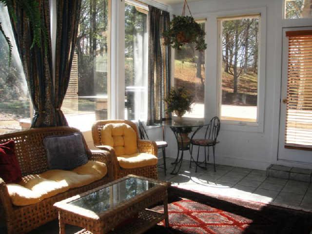 2217 Bowman Road Franklin, TN 37064 - Photo 3 of 6 Enjoyable sunroom! Double pane windows and tiled floors.