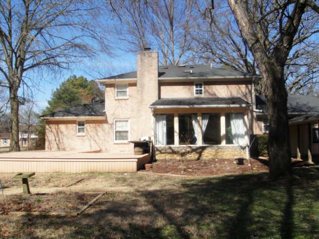 2217 Bowman Road Franklin, TN 37064 - Photo 5 of 6 Epansive deck! Great for family enjoyment or entertainin.