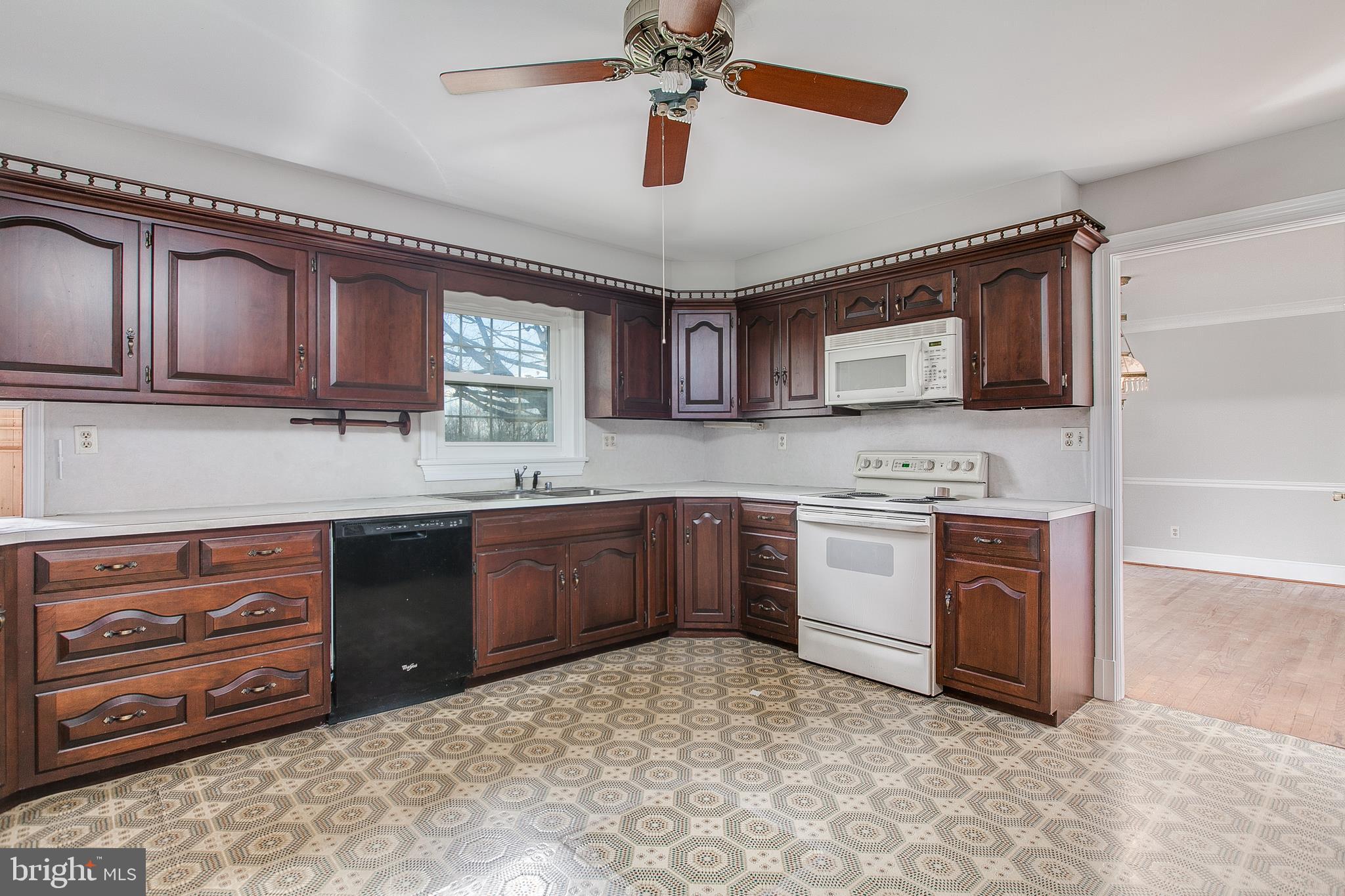 2528 Dixon Road Frederick, MD 21704 - Photo 14 of 45