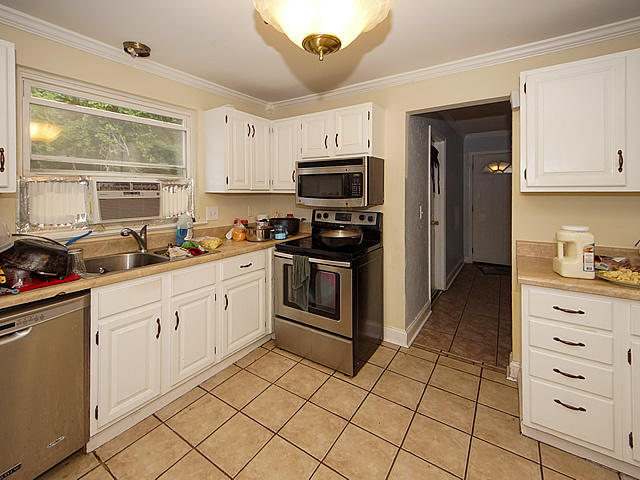 205 Glebe Road Summerville, SC 29485 - Photo 11 of 37 10