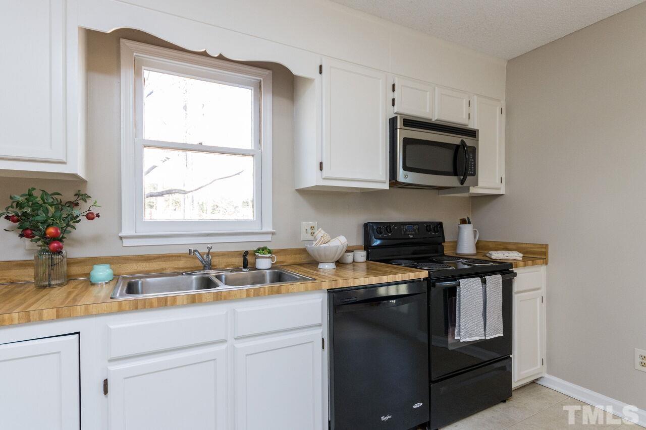 718 Red Forest Trail Raleigh, NC 27615 - Photo 12 of 30 Gallery Image 12