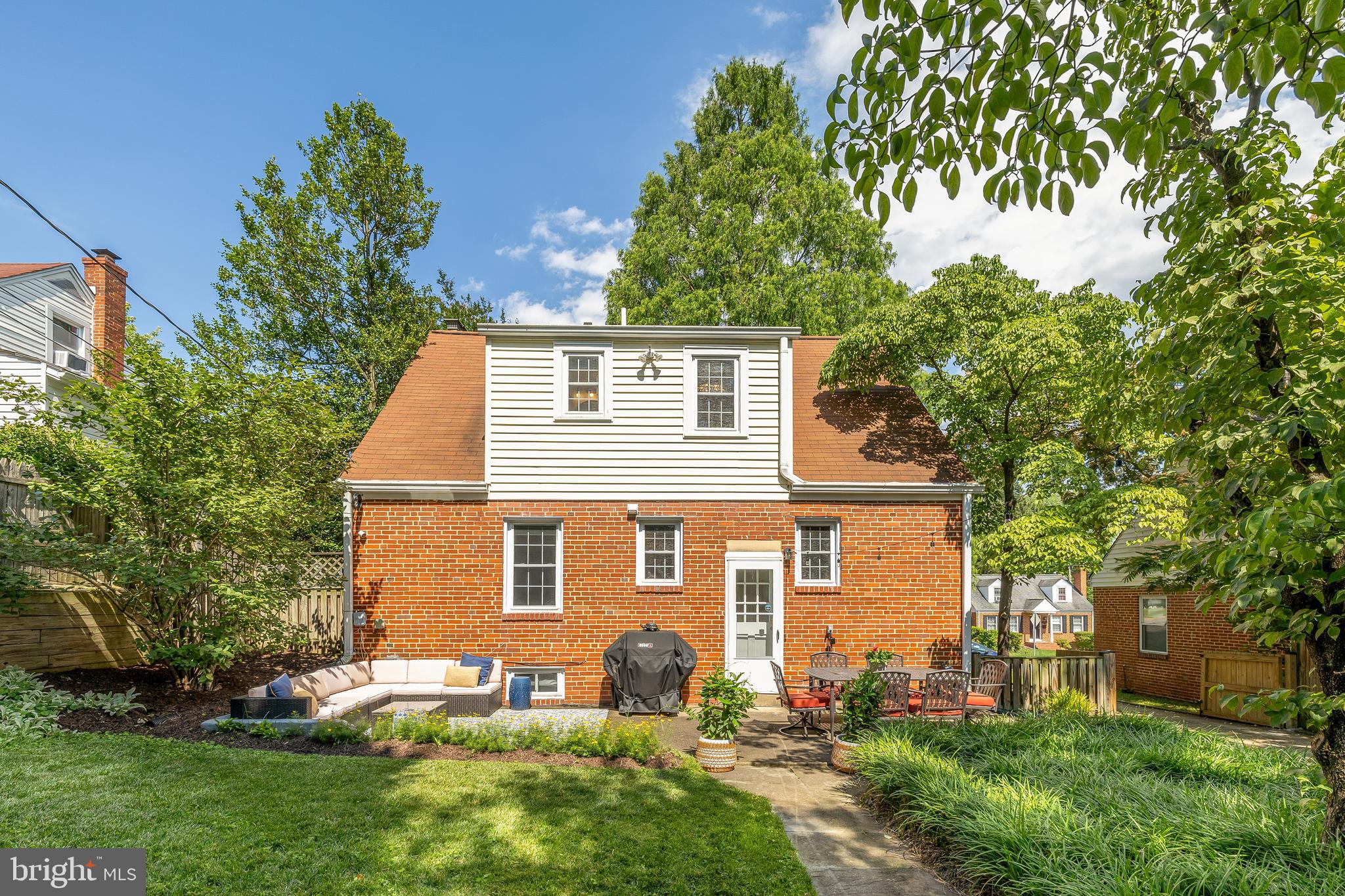 2832 Summerfield Road Falls Church, VA 22042 - Photo 41 of 43