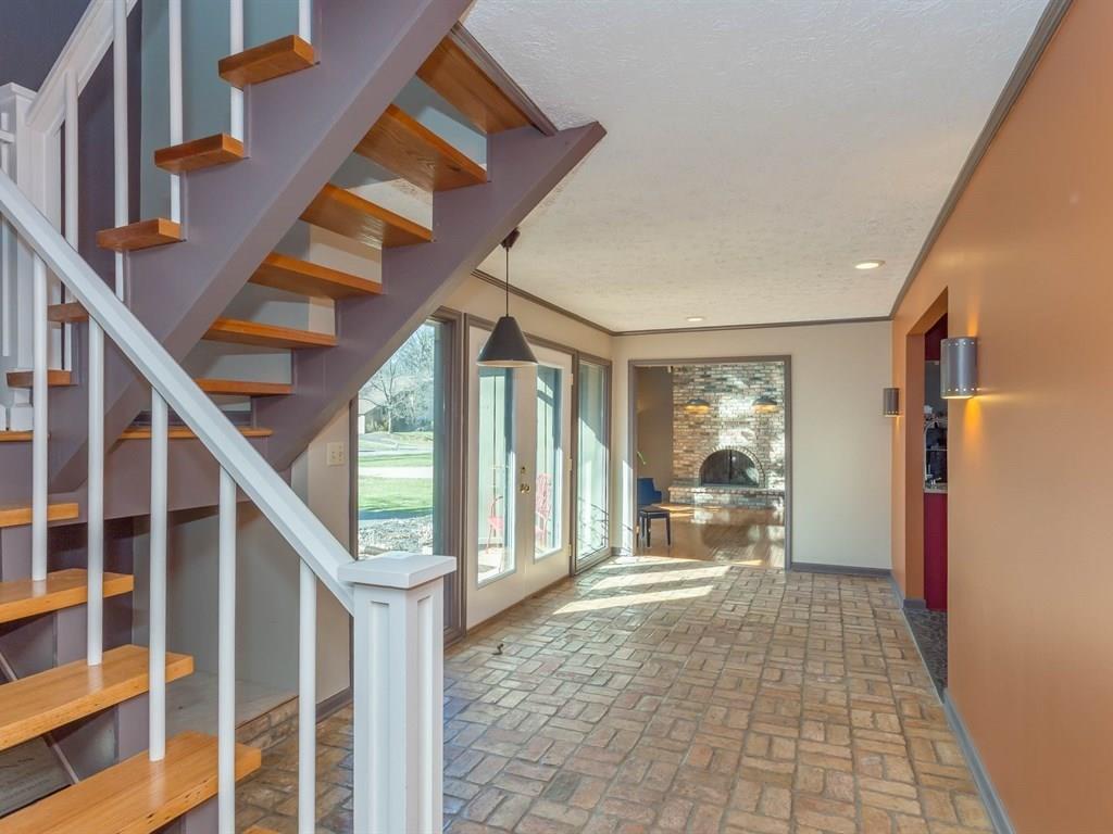 8139 Claridge Road Indianapolis, IN 46260 - Photo 2 of 26