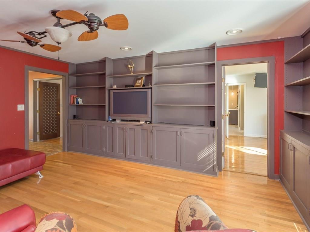 8139 Claridge Road Indianapolis, IN 46260 - Photo 11 of 26